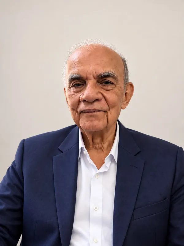 Portrait of Kulin Munim